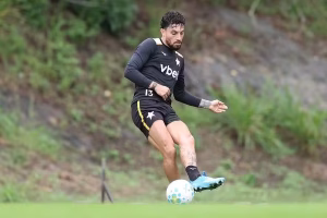 Botafogo perde Alex Telles para duelo contra o Palmeiras pelo Brasileirão