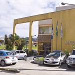 Jovem é preso suspeito de trancar e ameaçar a própria mãe em Penedo