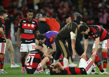 Imprensa argentina chama queda do Flamengo de “Maracanazo” após classificação do Estudiantes