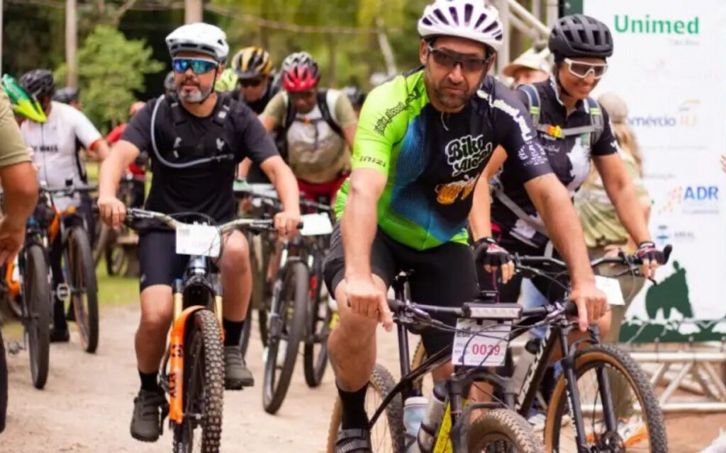 Areal inaugura circuito de cicloturismo que prevê ligar dez municípios do Centro-Sul Fluminense