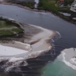 Inea apura causas de abertura de canal entre lagoa e mar na Praia do Foguete