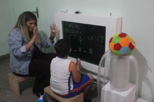 Nova Iguaçu tem salas sensoriais para apoiar alunos neurodivergentes na rede municipal