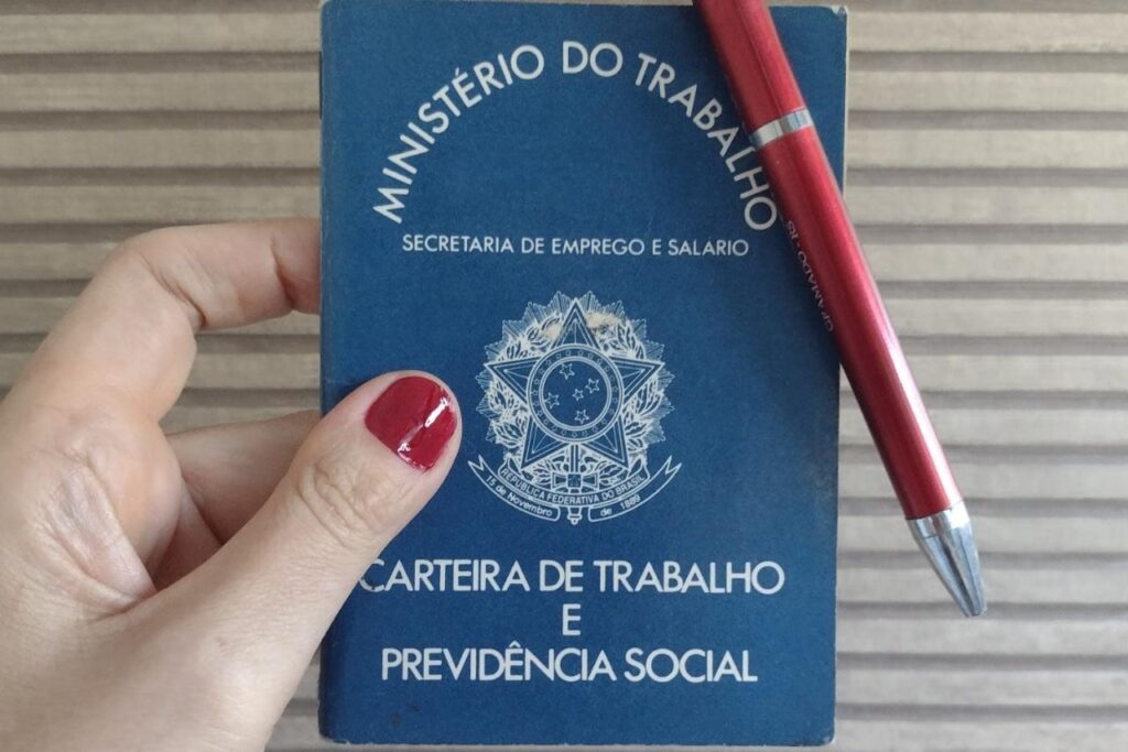 Rio de Janeiro cria 13,1 mil empregos formais em agosto, melhor resultado para o mês desde 2022