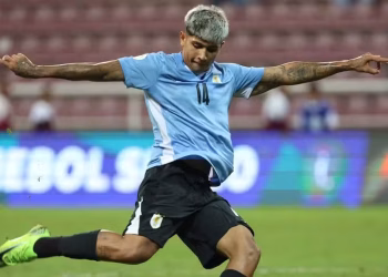 Botafogo avança por Mateo Peralta, meia de 20 anos do futebol uruguaio