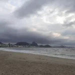 Rio terá chuva nos próximos dias e frente fria deve mudar o tempo no sábado